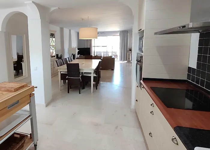 Cartuja Del Golf Эстепона