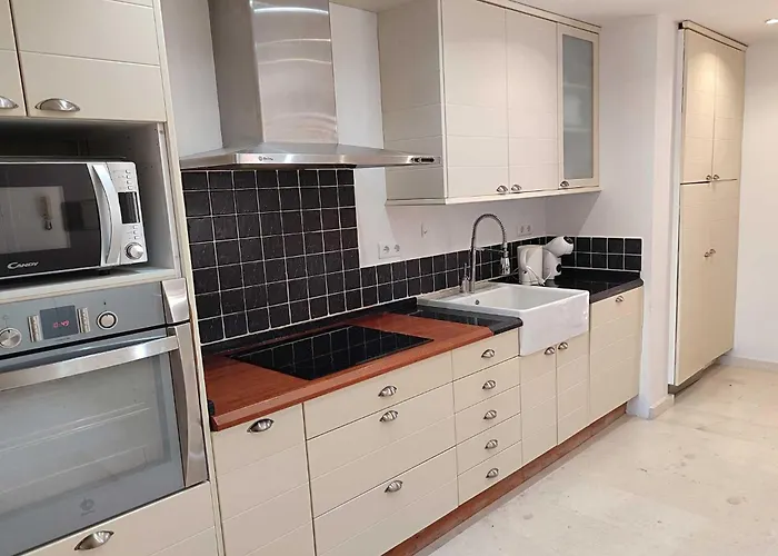 Cartuja Del Golf * Эстепона